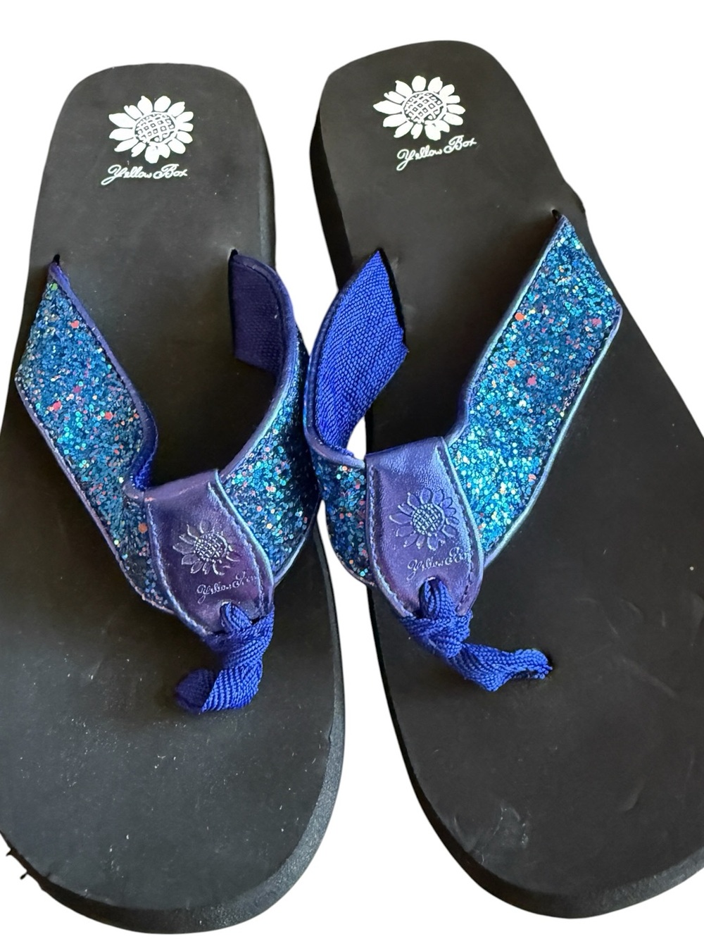 NWOT Yellow Box Ferdy Blue Glitter Flip Flop Sandals Women’s Size 11M